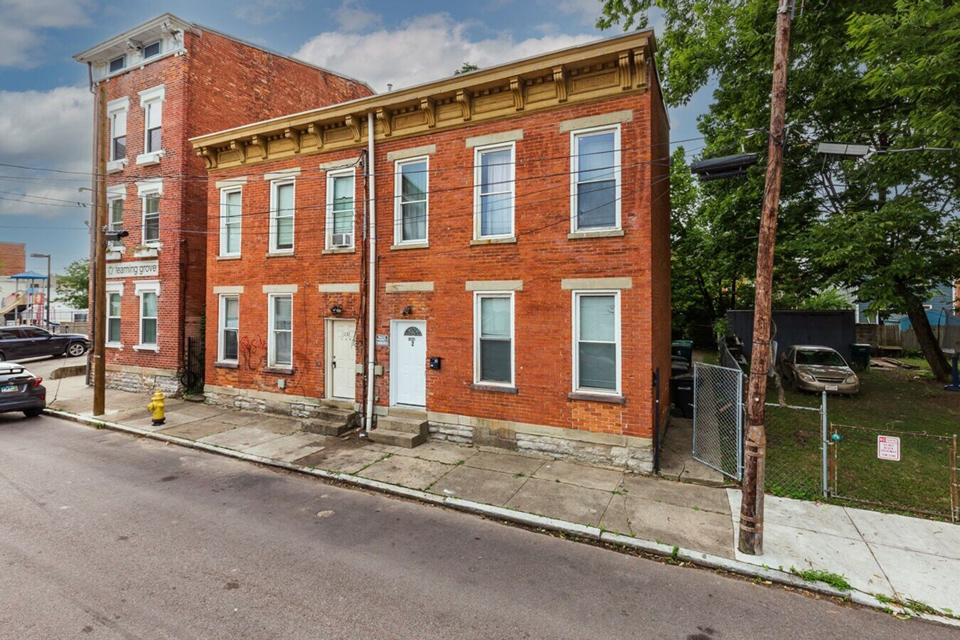 Photo - 2131 Staebler St