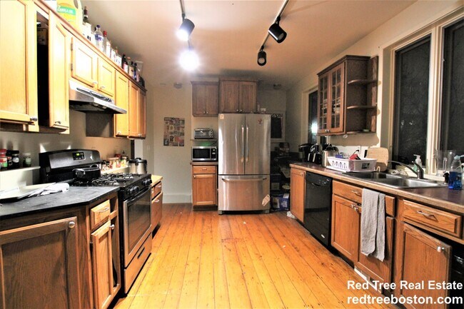 Photo - 53 Lawn St Unit 2