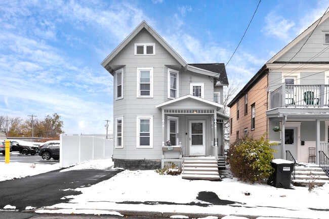 Photo - 127 Ashworth Pl
