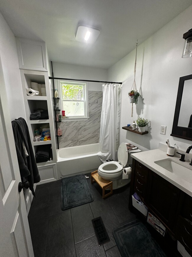 Photo - 102 High St