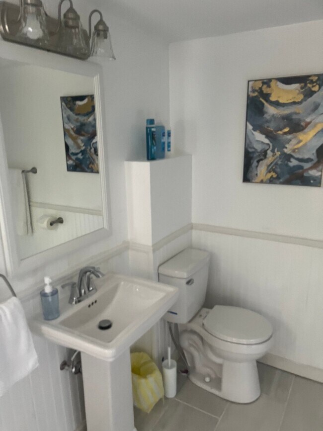 Photo - 167 Crest St Unit 167 B