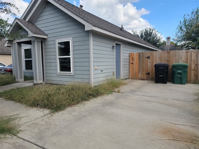 Photo - 8031 Canyon St