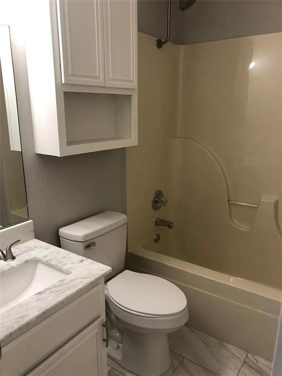 Photo - 266 Christy Ln