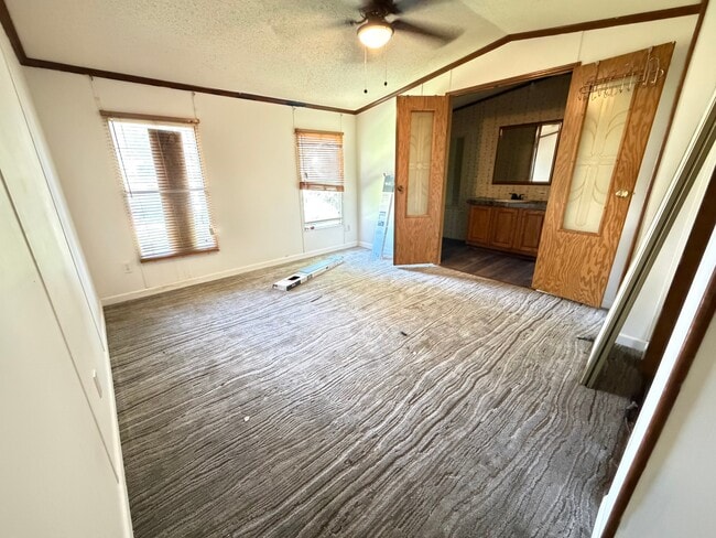 Photo - 183 Ainsley Ave