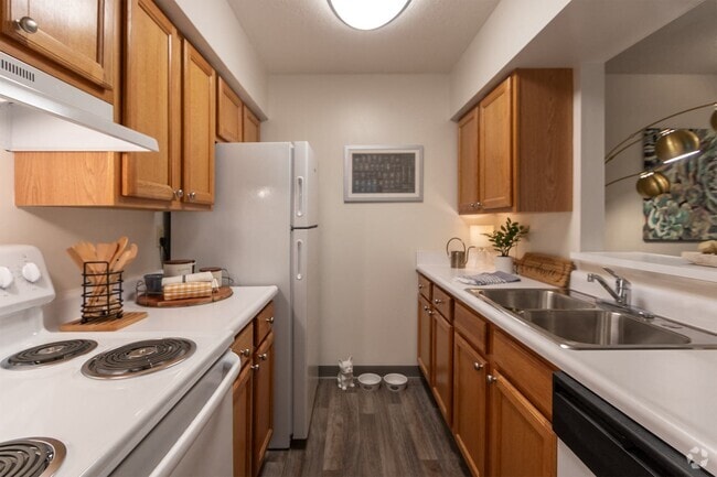 Building Photo - Village East Rental