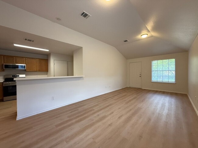 Photo - Tohara Properties1 (1209 Armadillo Rd) Unit A
