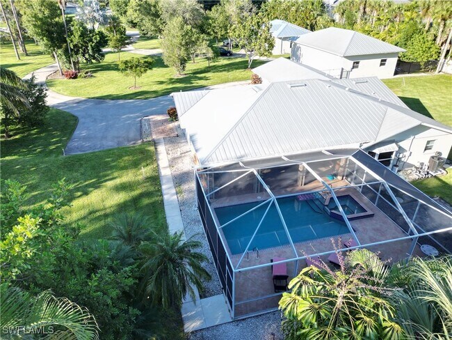 Building Photo - 2950 Coach House Ln