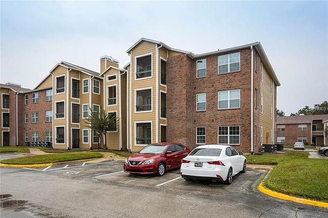 Photo - 5600 Devonbriar Way Unit 108