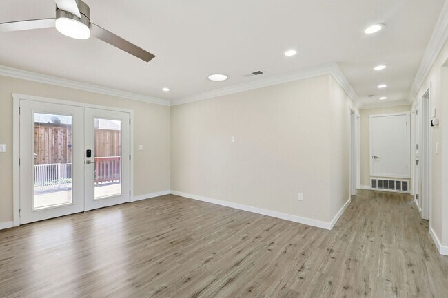 Photo - Turnkey Open-Concept Home with Central A/C & Solar