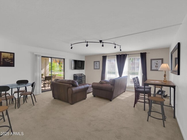 Building Photo - 5122 N 31st Way Unit 221 Rental