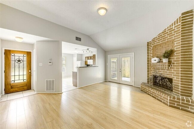 Building Photo - 5207 Beaverhill Dr Rental