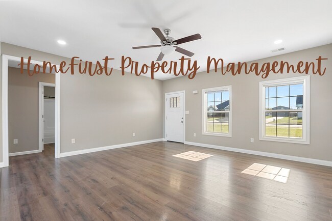 Photo - 704 Tower Dr