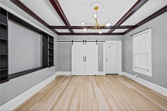 Photo - 325 1st St