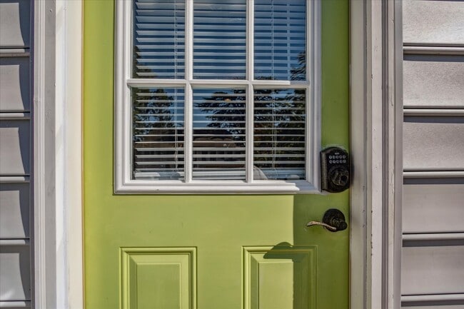 Photo - 411 Chesapeake Ave Unit 1