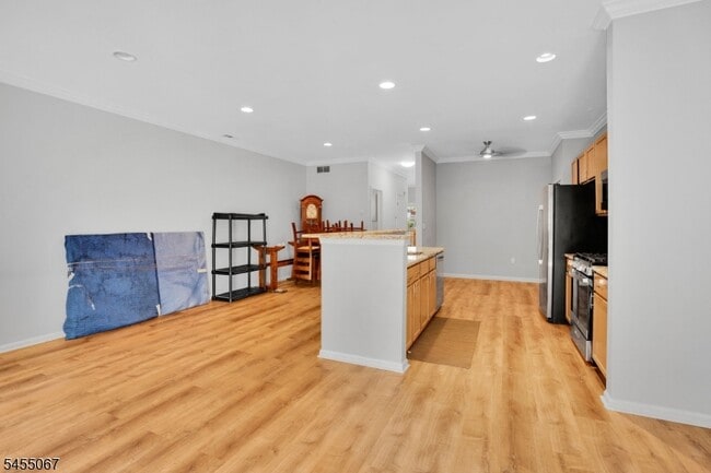 8 Allister Ct