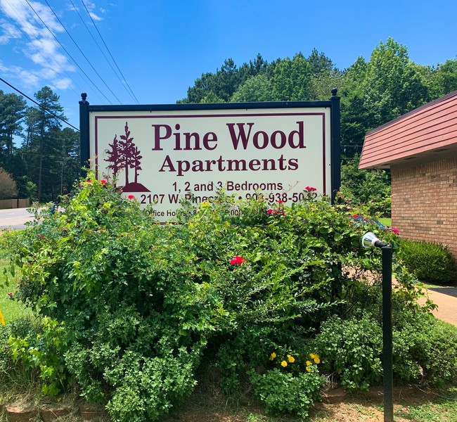 Pine Wood Apartments - Pine Wood Apartments