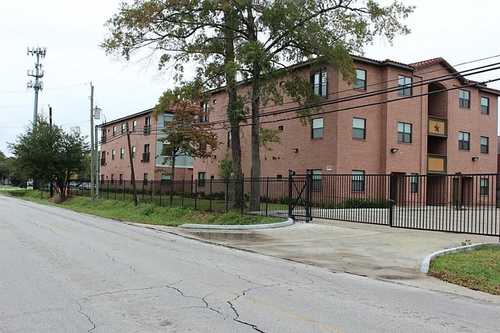 Photo - 10102 Neuens Rd Unit A302