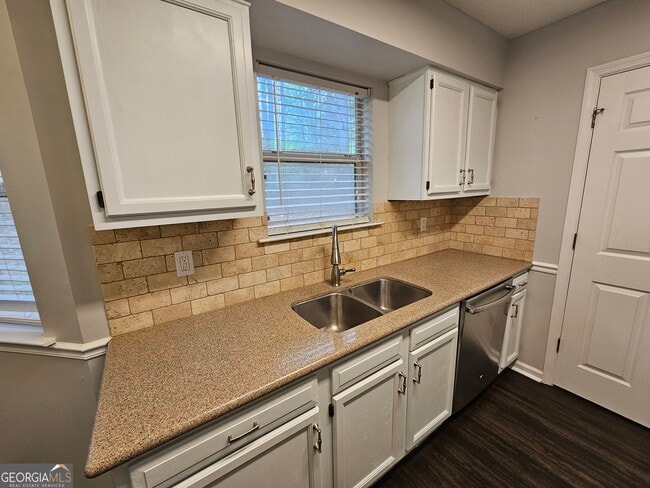 Photo - 40 Peachtree Way