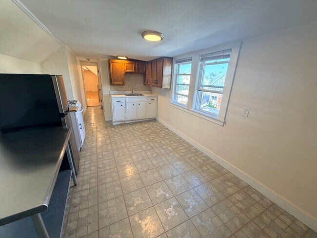 Photo - 541 Broadway Unit R3