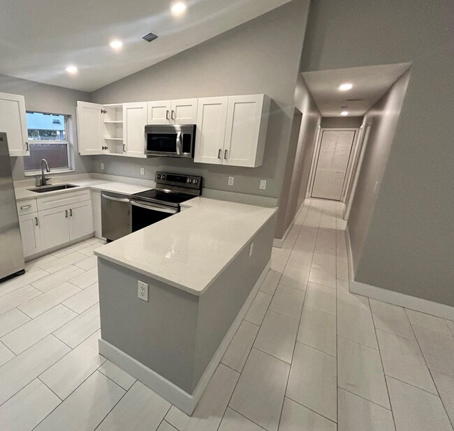 Photo - 1724 NW 1st Pl