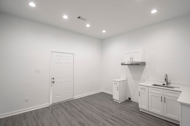 Photo - 214 S Park St Unit A