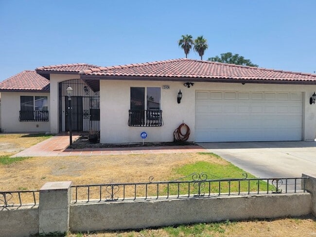 4 bedroom in Cathedral City - 4 bedroom in Cathedral City House