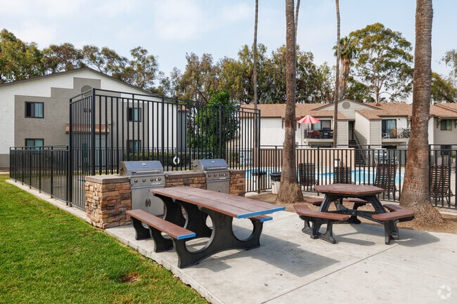 Grill - Oro Vista Apartments