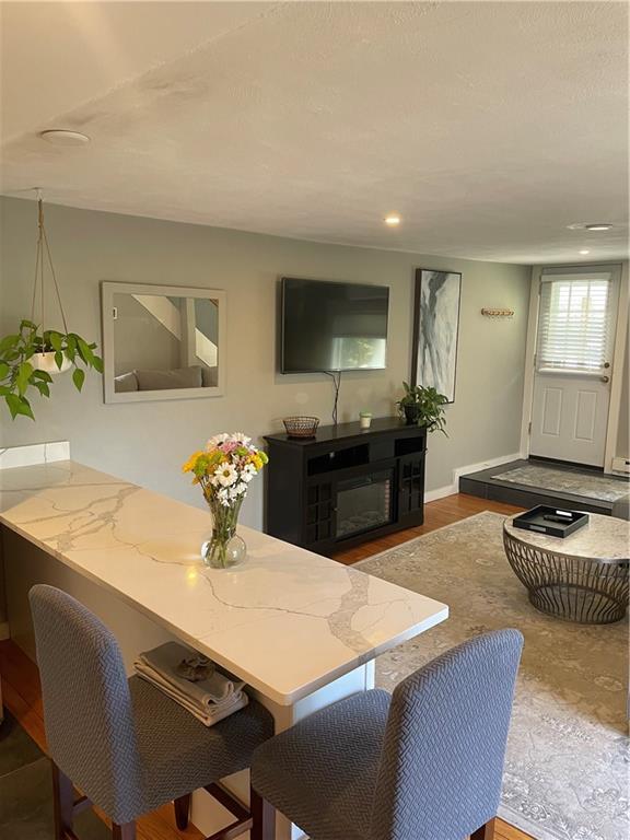 Photo - 16 Dudley Ave Unidad 6