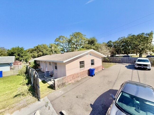 Photo - 972 San Christopher Dr