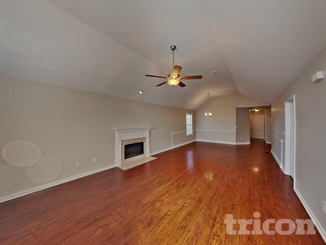 Photo - 1721 Stephenson Ln