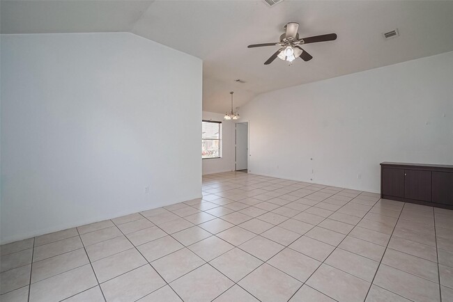 Photo - 17046 Applecross Ln