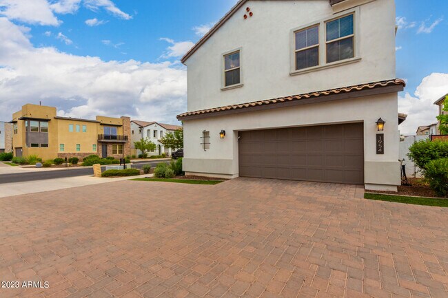 1954 S Follett Way