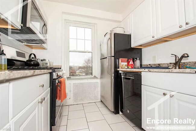 Photo - 2003 Commonwealth Ave Unit 10