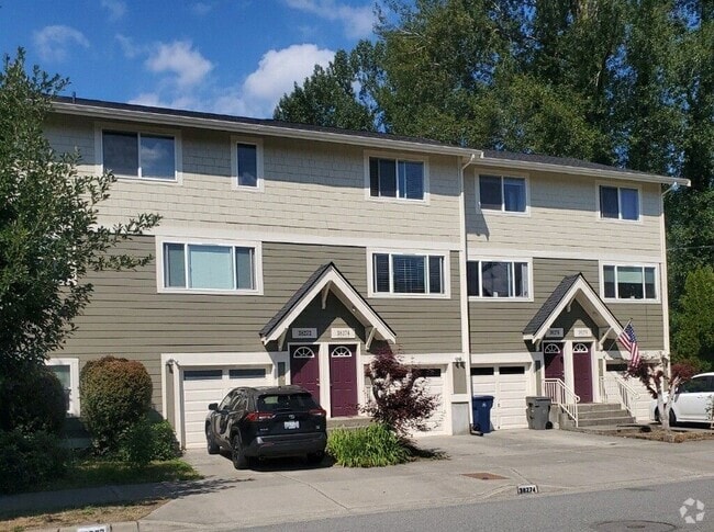 Building Photo - 38272 SE Cedar St Rental