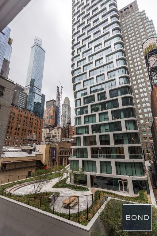 Building Photo - 888 Eighth Avenue Unit 6V Rental