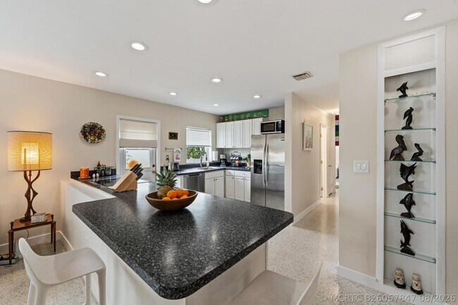 Photo - 708 Westwind Dr