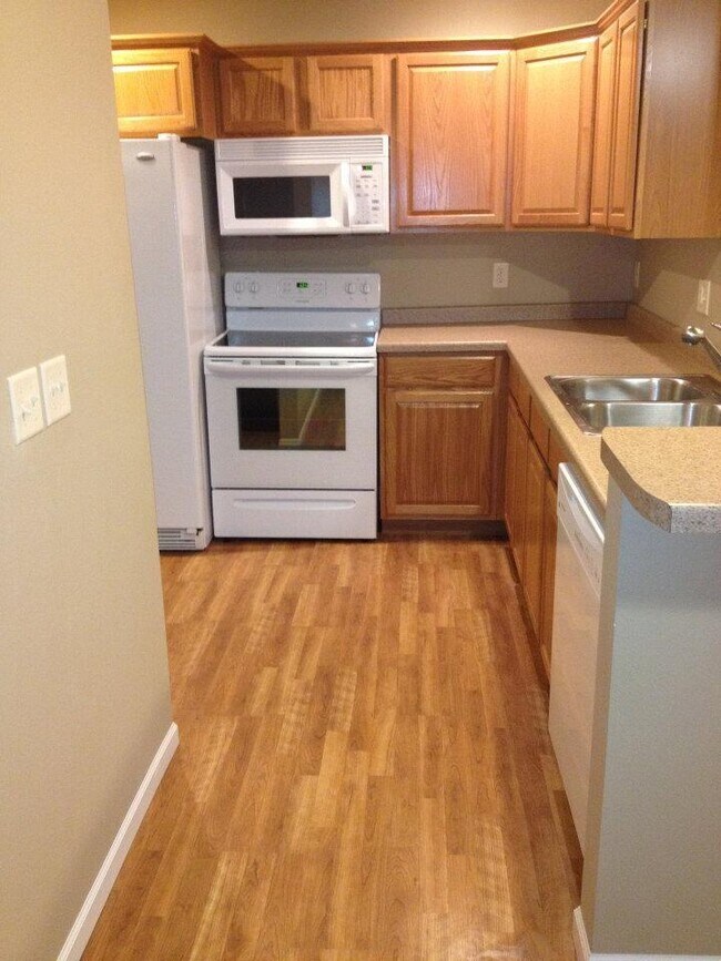 Photo - 726 Redwood St
