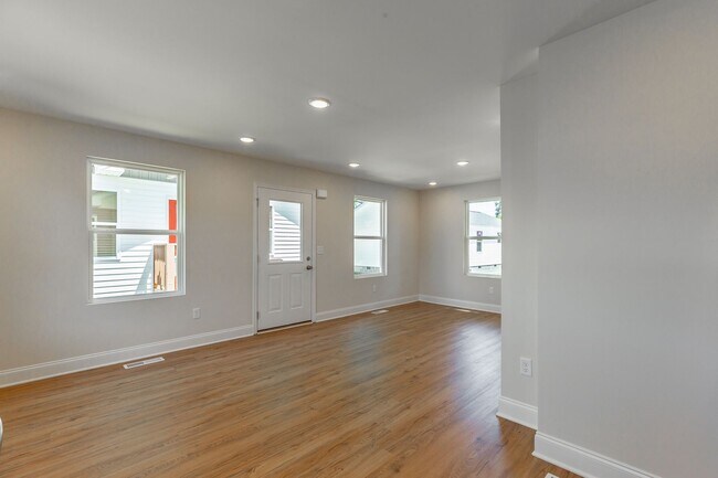 Photo - 2017 S Lyerly St Unit A
