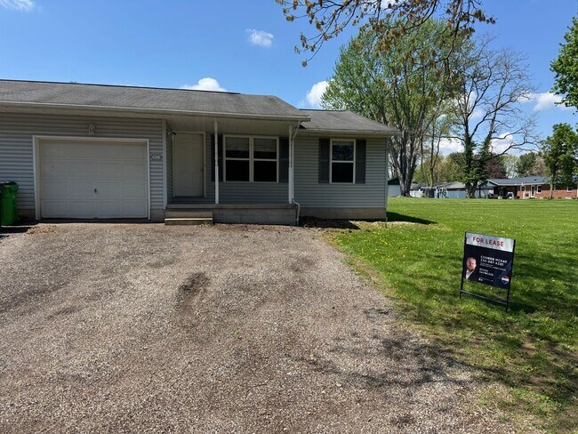 Building Photo - 639 W Highland Ave