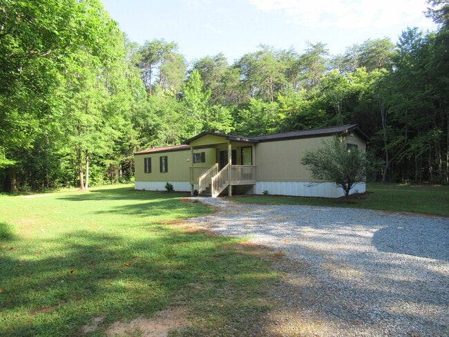 Building Photo - For Rent in the desirable North Lincoln Sc... Rental