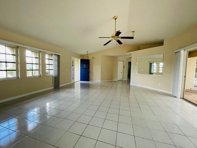 Photo - **DEEP CREEK, 3/2/2 POOL HOME**