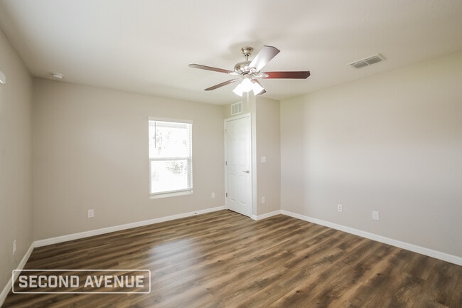 Photo - 2512 54th St SW