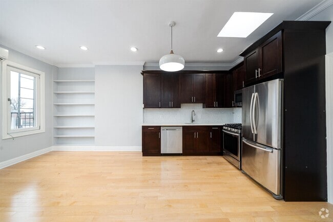 Building Photo - 13 Bentley Ave Unit 3 Rental