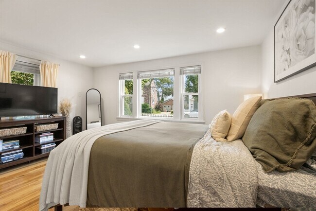 Photo - 177R Faneuil St Unit 1