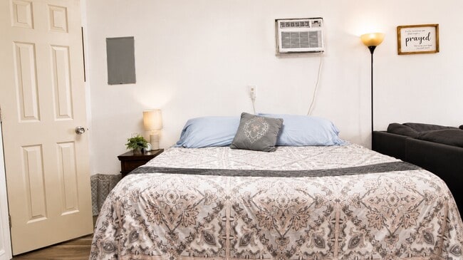 8119 Hawks Rd Unit 1
