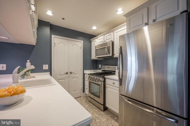Photo - 1050 N Stuart St Apartment Unit 322