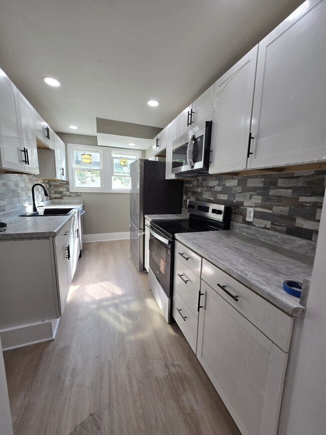 Photo - 821 Frederick St