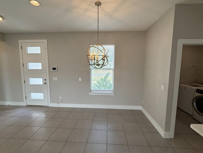 Photo - 105 Zinnia Ln