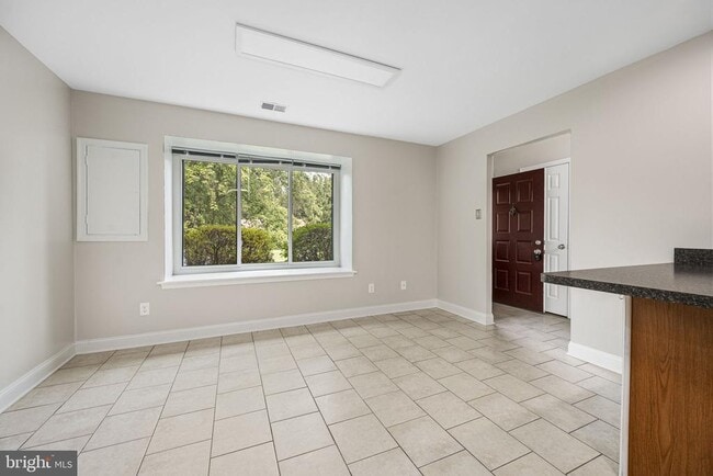 Photo - 113 Talgrath Ct