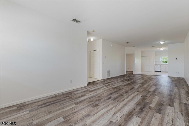 Photo - 5612 Rose Garden Rd Unidad 204